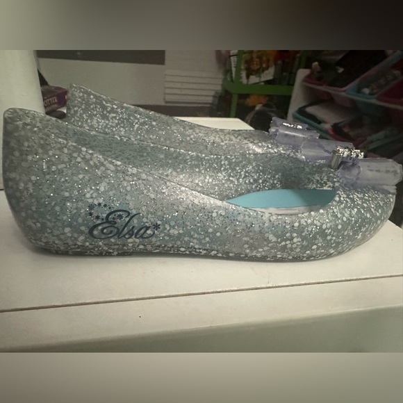 Mini Melissa Elsa - Picture 2 of 3